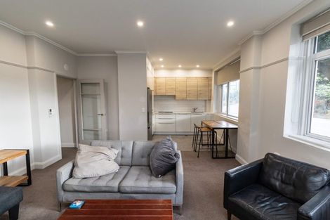 Photo of property in Fountain Court, 16/48u Oriental Parade, Oriental Bay, Wellington, 6011