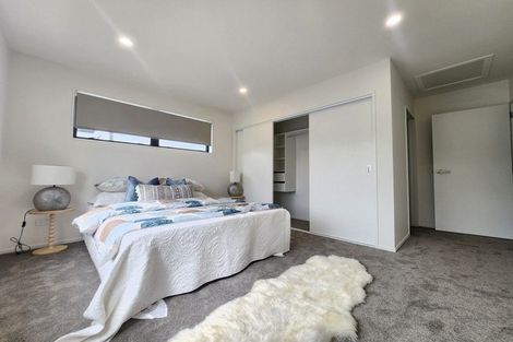 Photo of property in 15 Matterhorn Crescent, Northpark, Auckland, 2013