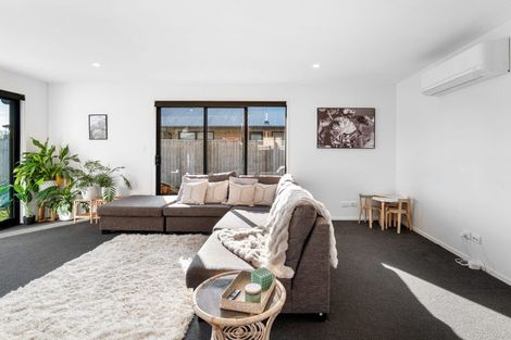 Photo of property in 38 Tara Crescent, Woodend, 7610