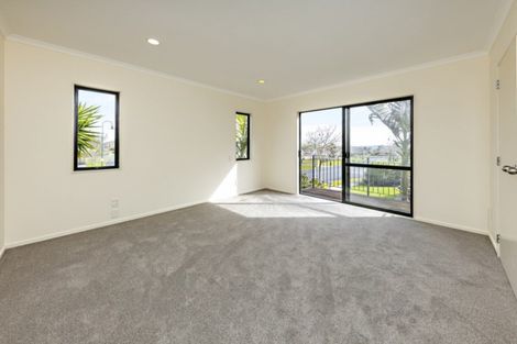 Photo of property in 89 Moyrus Crescent, East Tamaki Heights, Auckland, 2016