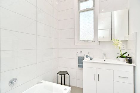 Photo of property in 35 Forfar Street, St Albans, Christchurch, 8014