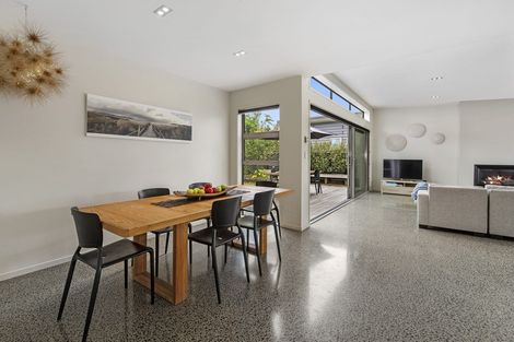 Photo of property in 8 Te Mauri Place, Omaha, 0986