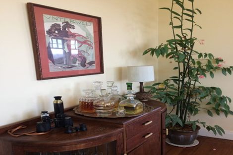 Photo of property in 9 Thorby Street, Northland, Wellington, 6012