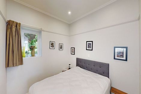 Photo of property in Fountain Court, 48u2 Oriental Parade, Oriental Bay, Wellington, 6011