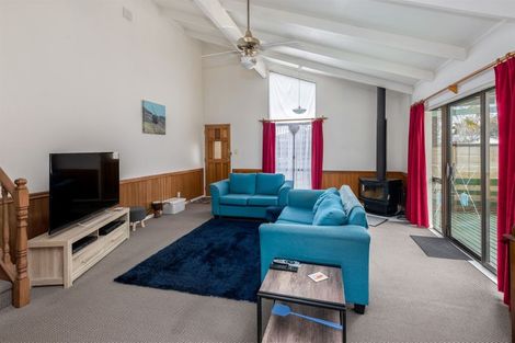 Photo of property in 25 Jandell Crescent, Bucklands Beach, Auckland, 2014