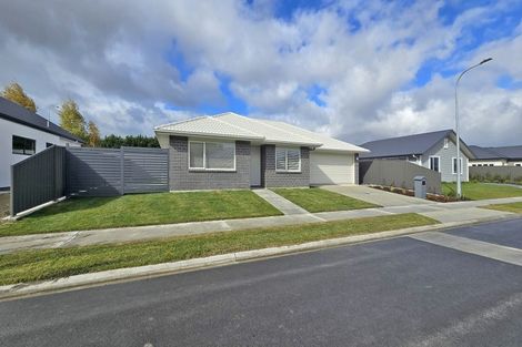 Photo of property in 14 George Yee Place, Taradale, 4112