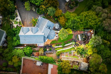 Photo of property in 32 Deane Avenue, Titirangi, Auckland, 0604