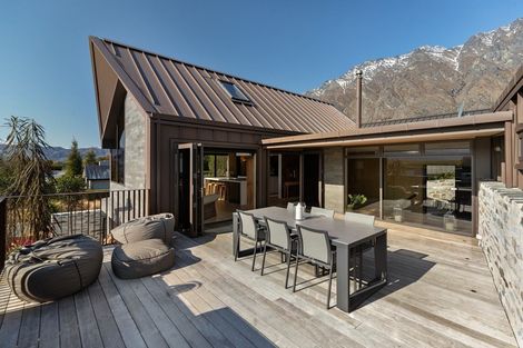 Photo of property in 39 Mcadam Drive, Jacks Point, Queenstown, 9371