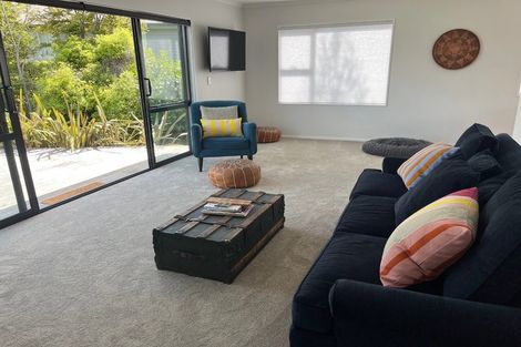 Photo of property in 21 Moraine Place, Lake Hawea, Wanaka, 9382