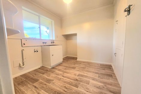 Photo of property in 27 Newcastle Street, Hampden, 9410