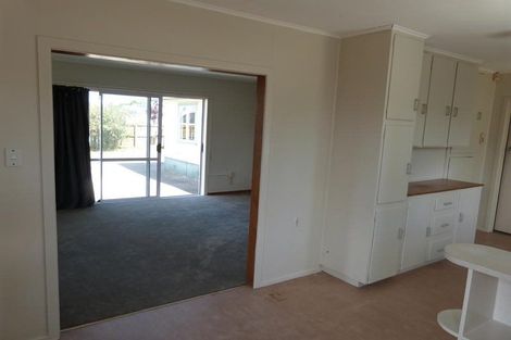 Photo of property in 2 Hinau Road, Mangere Bridge, Auckland, 2022