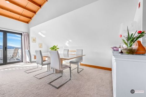 Photo of property in 30a Connaught Terrace, Brooklyn, Wellington, 6021
