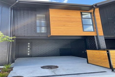 Photo of property in 62 Papatupu Way, Kumeu, 0810
