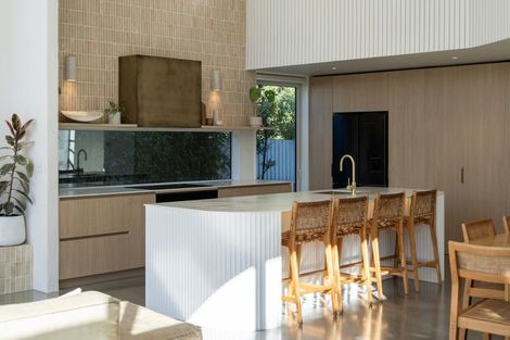 Photo of property in 41 Wiggins Street, Sumner, Christchurch, 8081