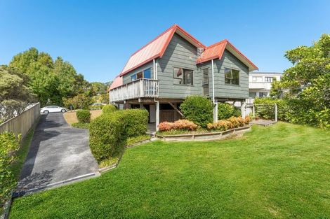 Photo of property in 34 Catalina Crescent, Forrest Hill, Auckland, 0620