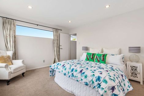 Photo of property in 203a Don Buck Road, Massey, Auckland, 0614