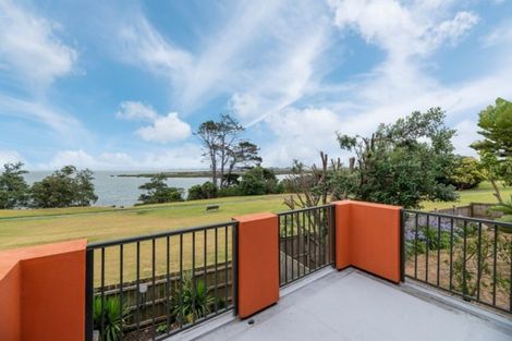 Photo of property in 21 Samara Place, Clendon Park, Auckland, 2103