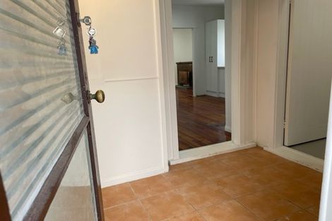 Photo of property in 22 Cliff View Drive, Green Bay, Auckland, 0604