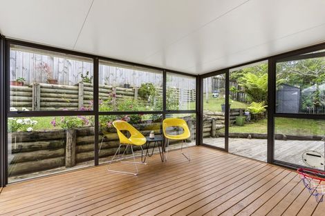 Photo of property in 1/10 Remus Place, Totara Vale, Auckland, 0629