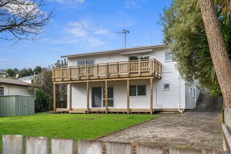 Photo of property in 8 Meander Drive, Welcome Bay, Tauranga, 3112