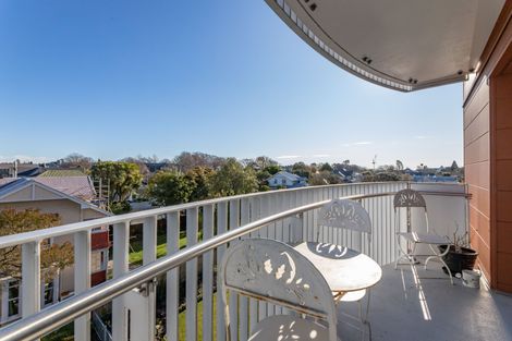 Photo of property in Gloucester Towers, 28/28 Gloucester Street, Christchurch Central, Christchurch, 8013