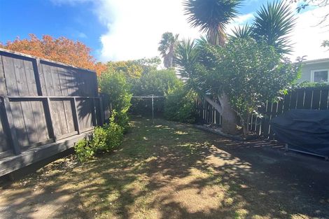 Photo of property in 64 Addington Avenue, Manurewa, Auckland, 2102