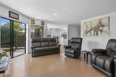 Photo of property in 11 Wentworth Park, Albany, Auckland, 0632