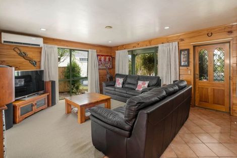 Photo of property in 10 Icarus Place, Sunnybrook, Rotorua, 3015