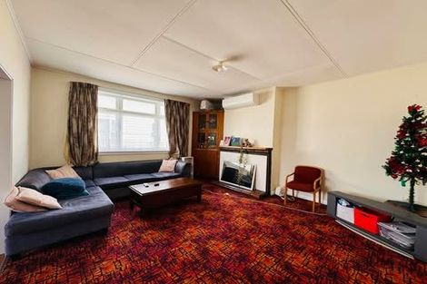 Photo of property in 6 Pirie Street, Palmerston North, 4410