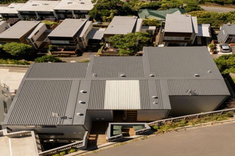 Photo of property in 6/69 Tiketike Way, Brooklyn, Wellington, 6021