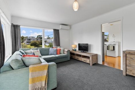 Photo of property in 1/3 Opua Street, Belmont, Auckland, 0622