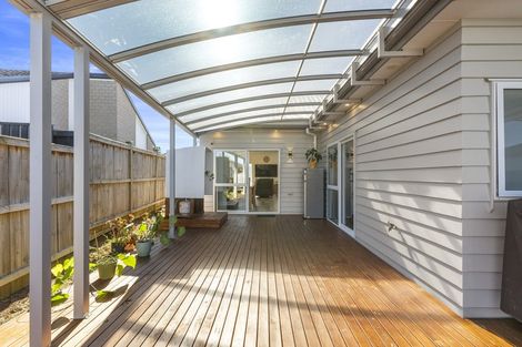 Photo of property in 24 Holcroft Street, Papakura, 2110