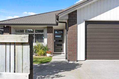 Photo of property in 45 Dunkeld Drive, Papamoa, 3118