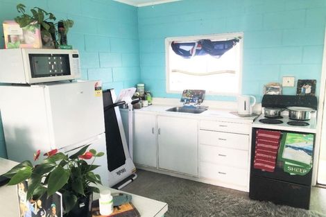 Photo of property in 18 Kent Street, Waiuku, 2123