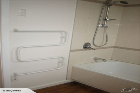 Photo of property in 35 Philomel Crescent, Bayswater, Auckland, 0622