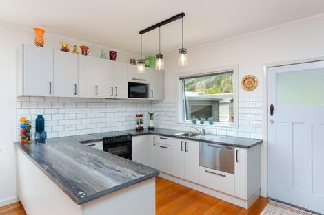 Photo of property in 17 Tasman Street, The Wood, Nelson, 7010