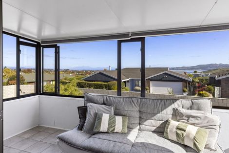 Photo of property in 83 Harvey Street, Waipahihi, Taupo, 3330