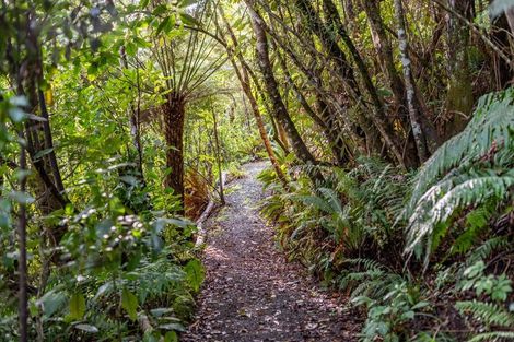Photo of property in 108 Avro Road, Blue Mountains, Upper Hutt, 5371