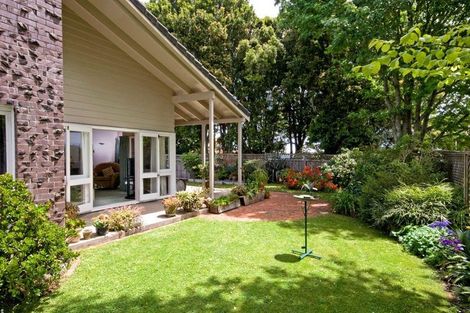 Photo of property in 4 Nassau Court, Half Moon Bay, Auckland, 2012