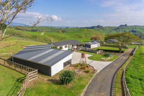Photo of property in Glover Road, Hawera, 4610
