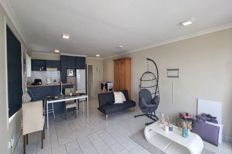 Photo of property in 171 Marine Parade, Mount Maunganui, 3116