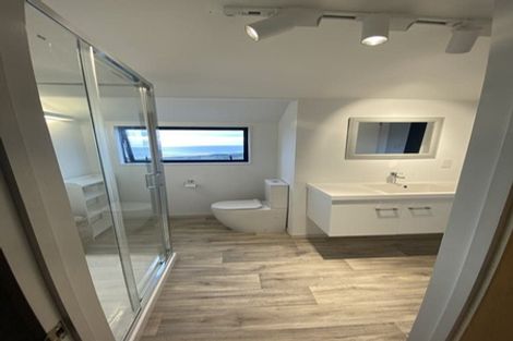 Photo of property in 91 Domain Crescent, Muriwai, Waimauku, 0881