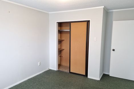 Photo of property in 2/87 Manuroa Road, Takanini, 2112