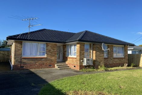 Photo of property in 20 Clayton Road, Manurewa, Auckland, 2102