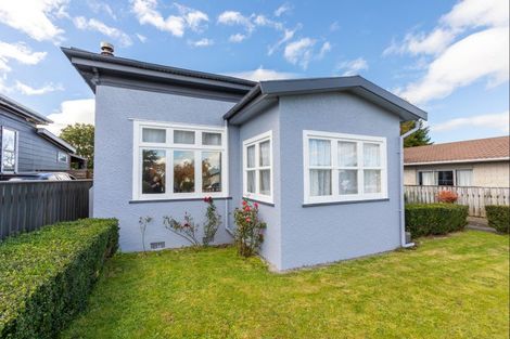 Photo of property in 10 Seddon Street, Dannevirke, 4930