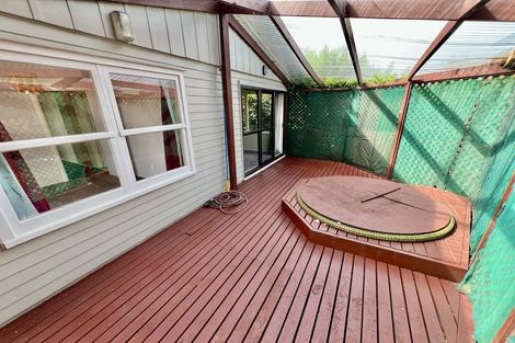 Photo of property in 8 Coletta Lane, Te Atatu South, Auckland, 0610