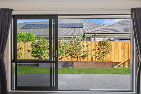 Photo of property in 6 Denton Street, Amberley, 7410