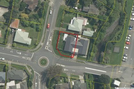 Photo of property in 3 Surrey Street, Tawa, Wellington, 5028