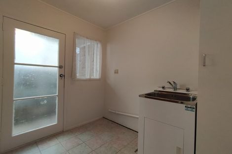 Photo of property in 82 Archmillen Avenue, Pakuranga Heights, Auckland, 2010