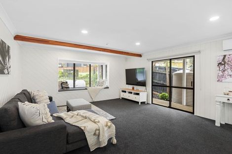 Photo of property in 117 Daffodil Street, Titirangi, Auckland, 0604